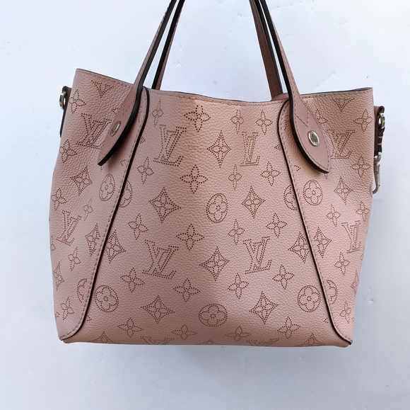 SOLD 💔Louis Vuitton 💎Hina PM Leather Bag💕 - Picture 7 of 16